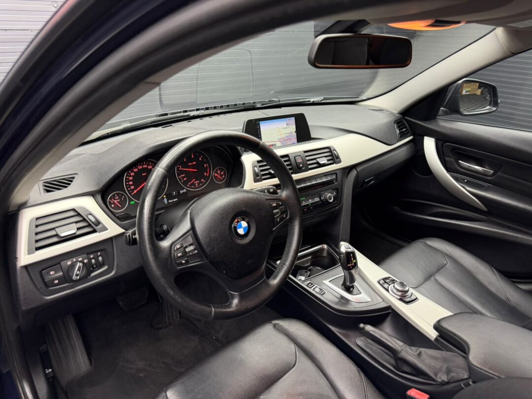 BMW 320d, 2.0 Diesel, Navigatie, Cutie Automata, An 2013