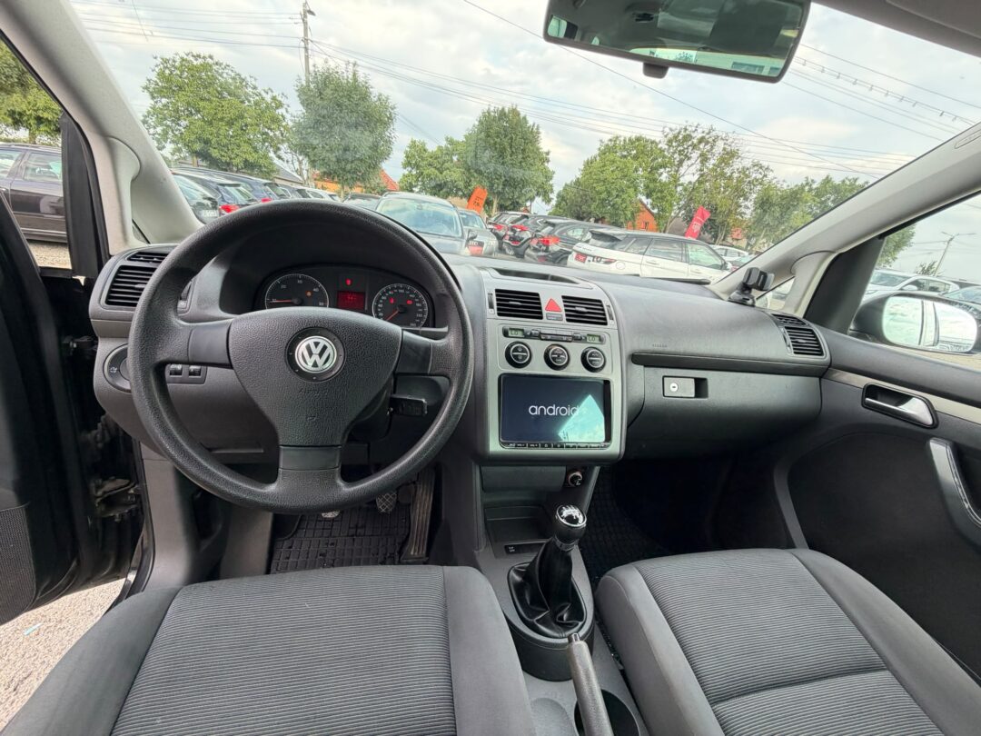 VOLKSWAGEN TOURAN 1.9 Diesel, Cutie Manuala, Navigatie, An 2007