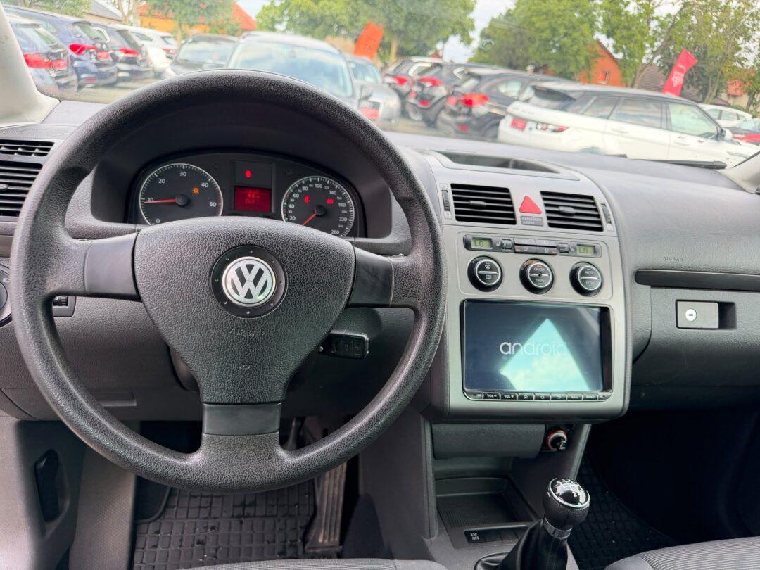 VOLKSWAGEN TOURAN 1.9 Diesel, Cutie Manuala, Navigatie, An 2007