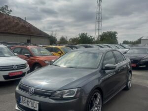VOLKSWAGEN JETTA HYBRID , An 2013 , Cutie Automata , 1.4 Benzina VOLKSWAGEN JETTA HYBRID , An 2013 , Cutie Automata , 1.4 Benzina