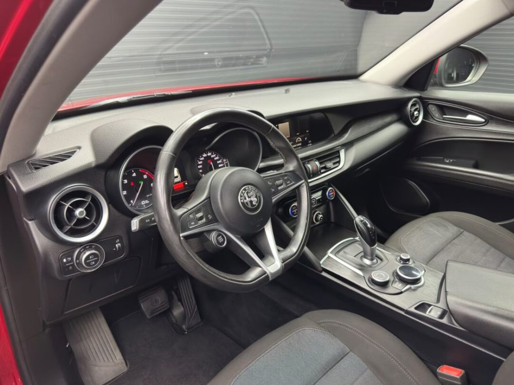 alfa-romeo-stelvio-2-2-diesel-4x4-navigatie-cutie-automat-an-2017-copie