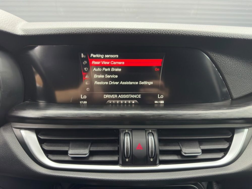 alfa-romeo-stelvio-2-2-diesel-4x4-navigatie-cutie-automat-an-2017-copie