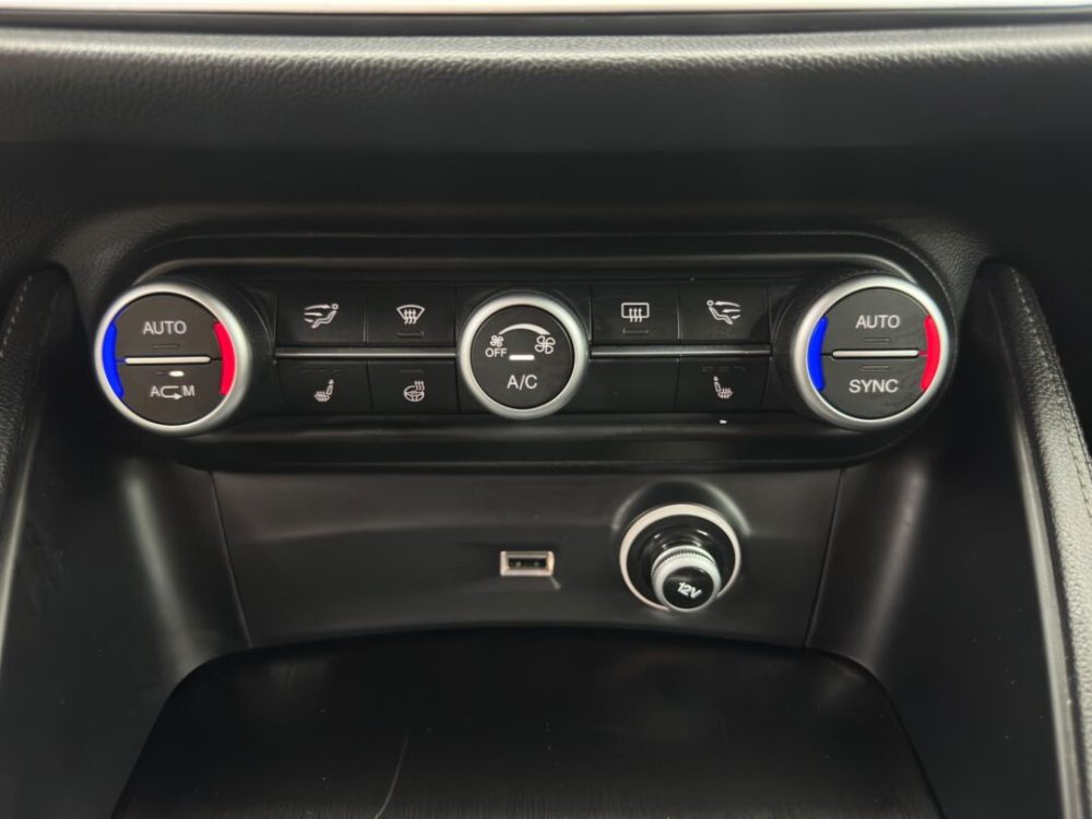 alfa-romeo-stelvio-2-2-diesel-4x4-navigatie-cutie-automat-an-2017-copie