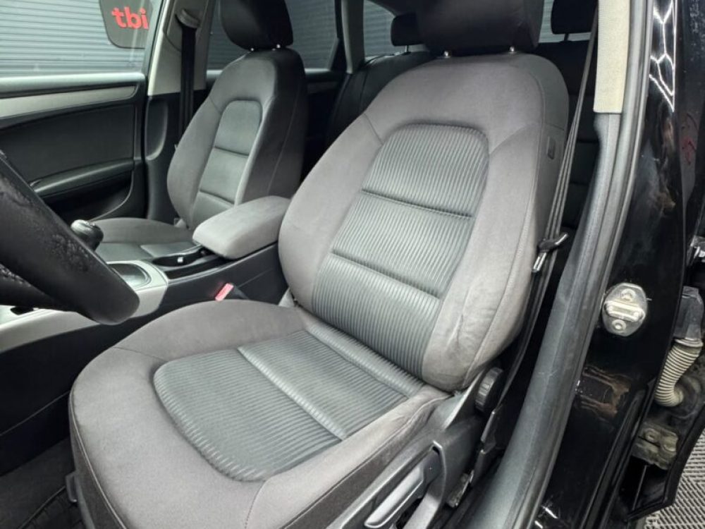 audi-a4-2-0-diesel-cutie-automata-an-2011-copie