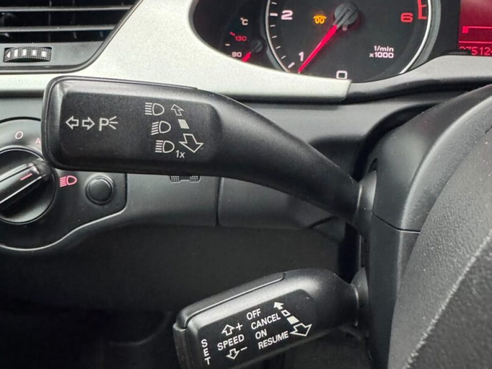 audi-a4-2-0-diesel-cutie-automata-an-2011-copie