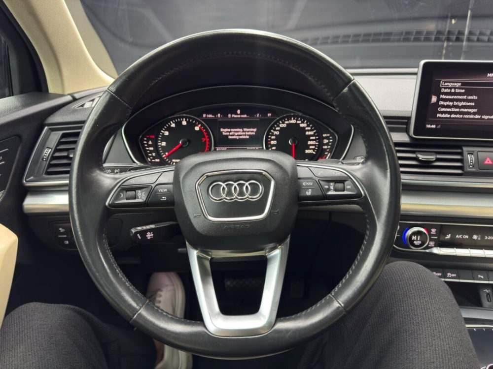 audi-q5-2-0-benzina-automat-navigatie-tavan-panoramic-copie