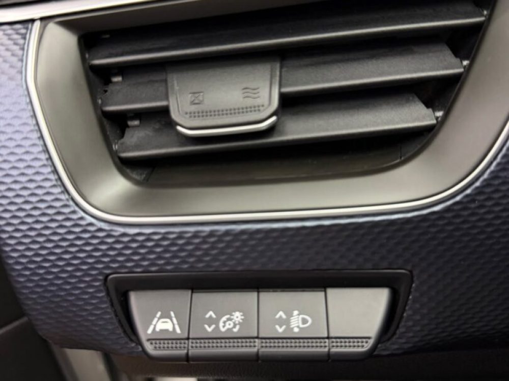mercedes-benz-cla-180d-navigatie-cutie-manuala-an-2020-copie