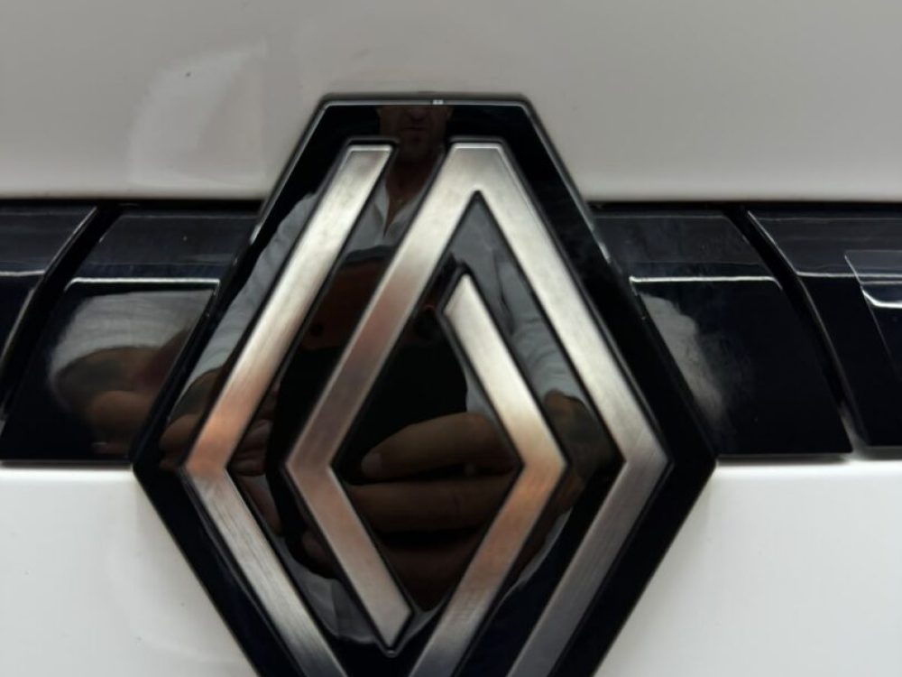 mercedes-benz-cla-180d-navigatie-cutie-manuala-an-2020-copie