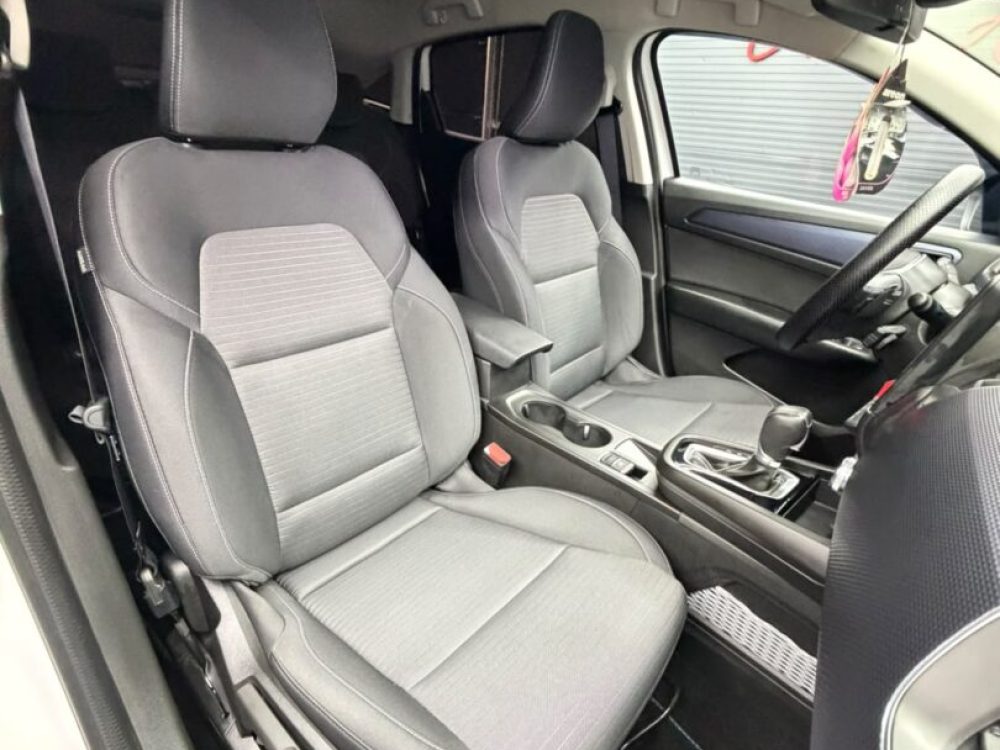 mercedes-benz-cla-180d-navigatie-cutie-manuala-an-2020-copie