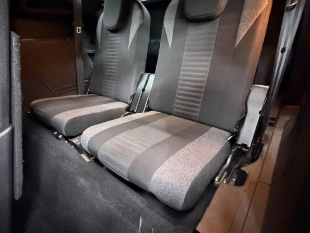 mercedes-benz-gla-200d-cutie-automata-navigatie-tva-deductibil-an-2023-copie