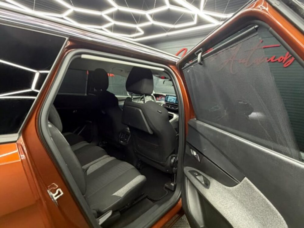 mercedes-benz-gla-200d-cutie-automata-navigatie-tva-deductibil-an-2023-copie