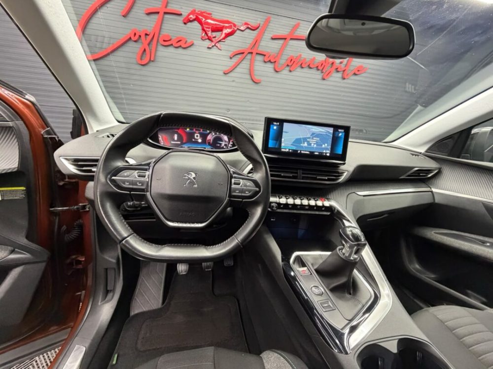 mercedes-benz-gla-200d-cutie-automata-navigatie-tva-deductibil-an-2023-copie