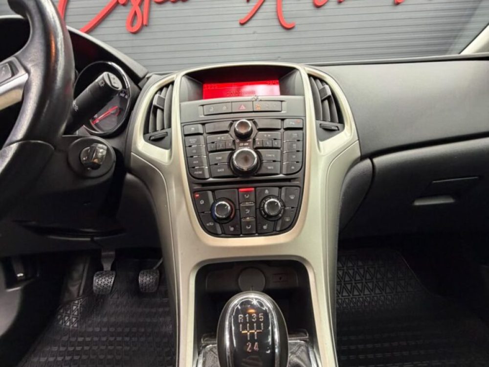 peugeot-3008-1-6-diesel-cutie-manuala-an-2012-copie