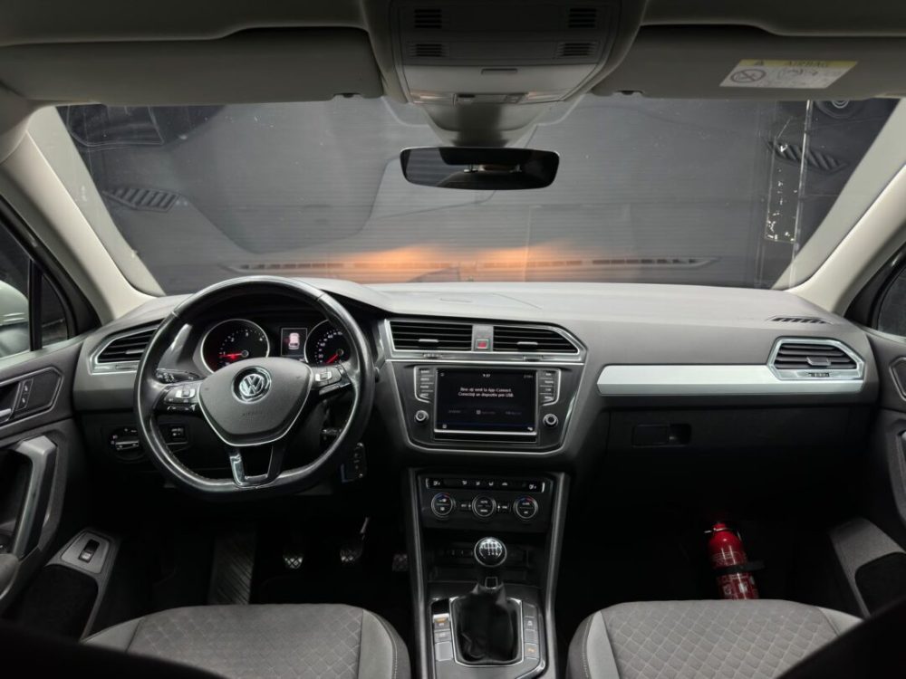 volkswagen-tiguan-2-0-diesel-navigatie-cutie-automata-an-2019-copie