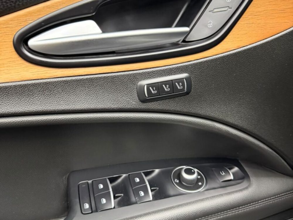 volkswagen-tiguan-2-0-diesel-navigatie-cutie-manuala-an-2016-copie
