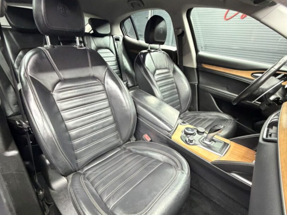 volkswagen-tiguan-2-0-diesel-navigatie-cutie-manuala-an-2016-copie